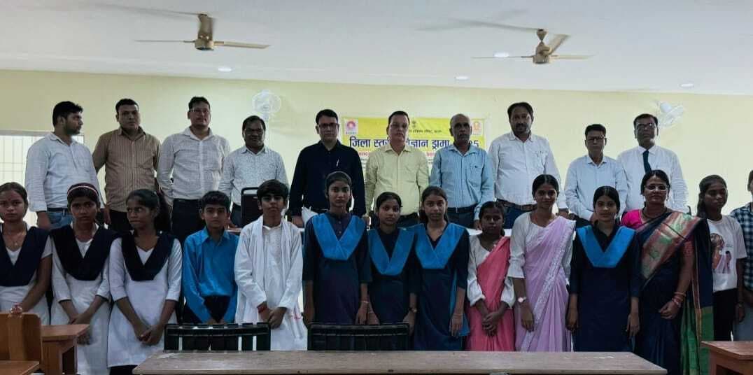 ड्रामा प्रतियोगिता में छात्र-छात्राओं ने विज्ञान के महत्व को किया प्रदर्शित