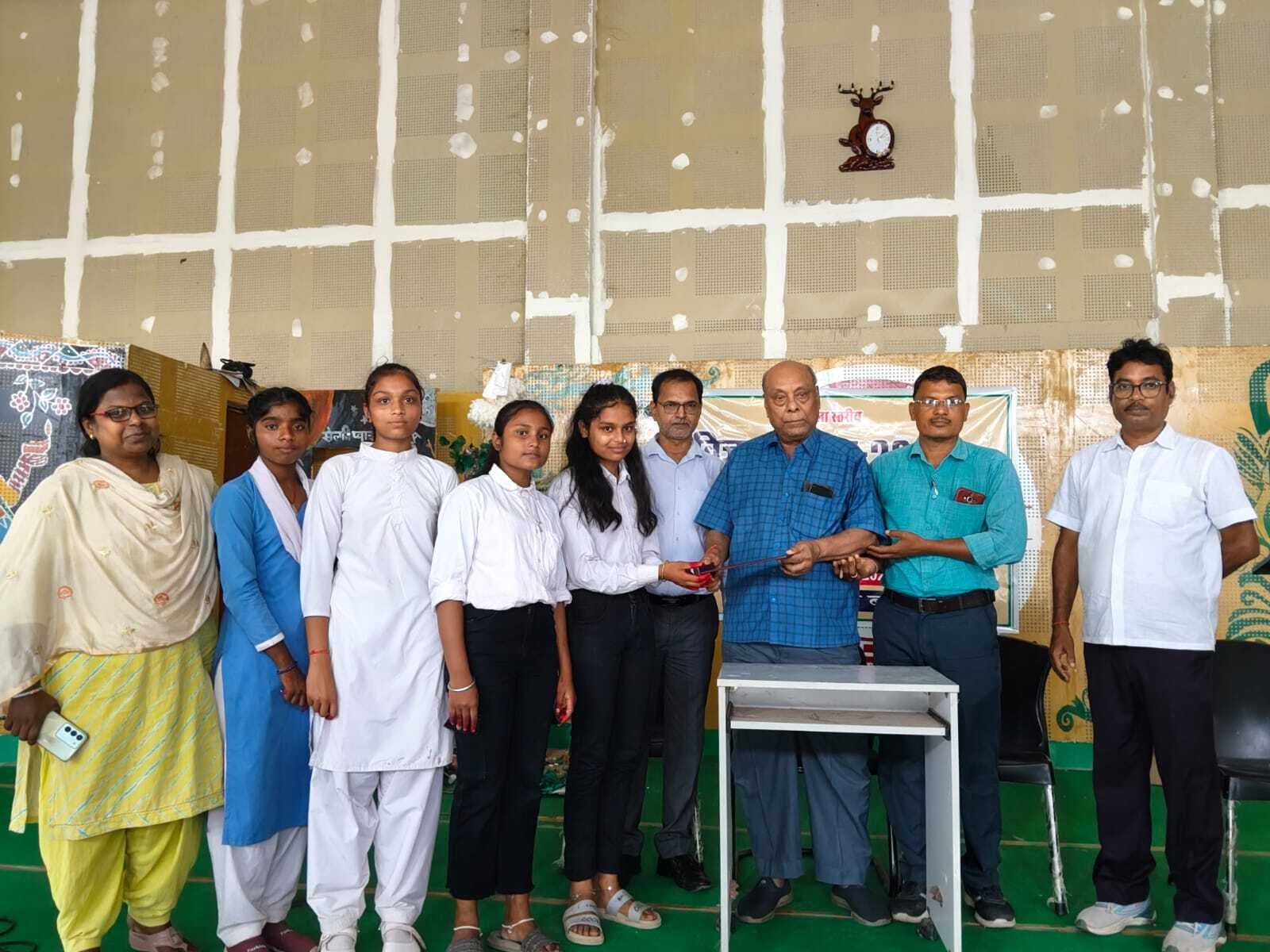 जिला स्तरीय विज्ञान नाटक प्रतियोगिता में सर्वोदयनगर प्लस टू विद्यालय ने मारी बाजी