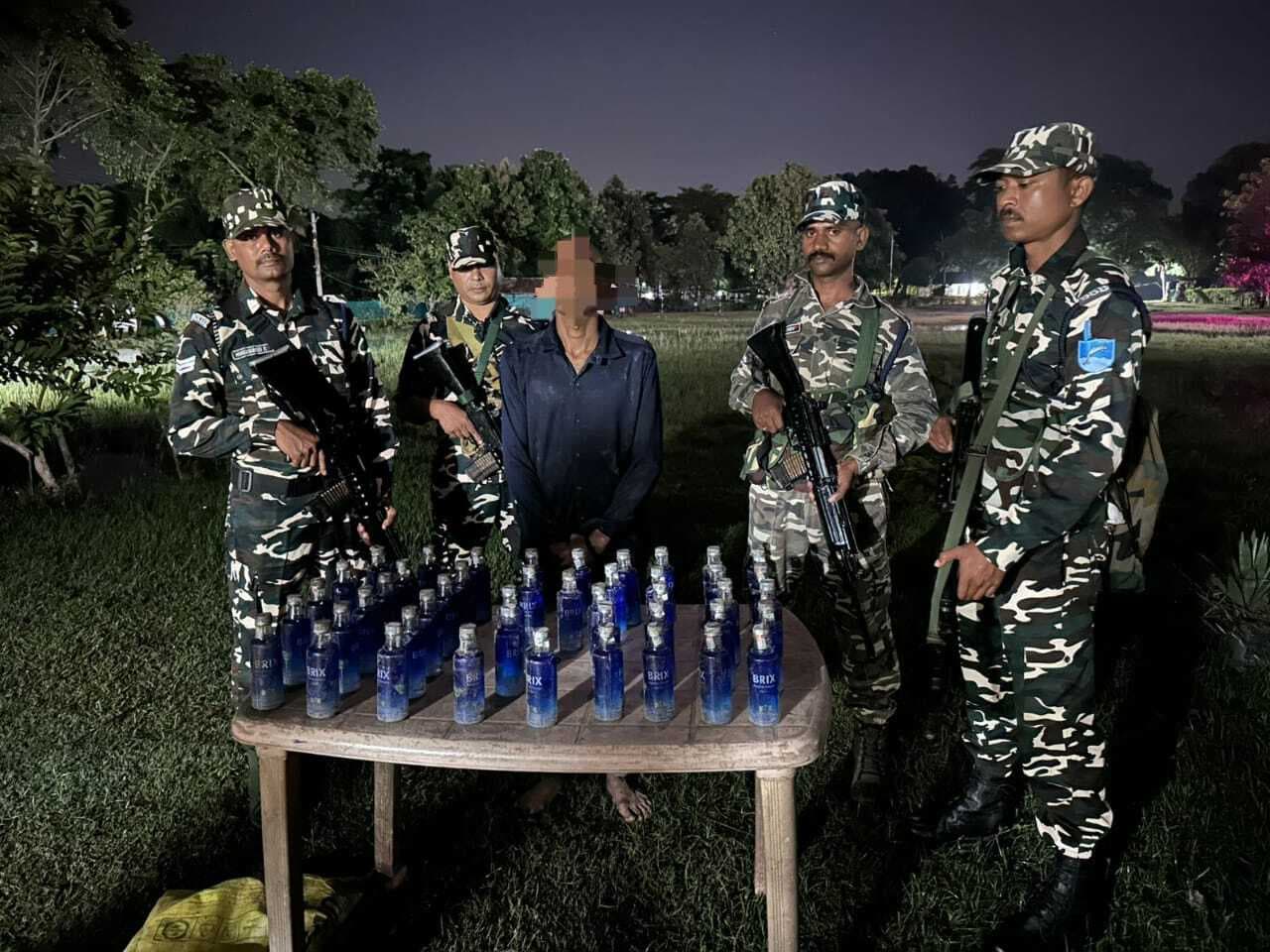 13.5 लीटर नेपाली शराब के साथ तस्कर गिरफ्तार