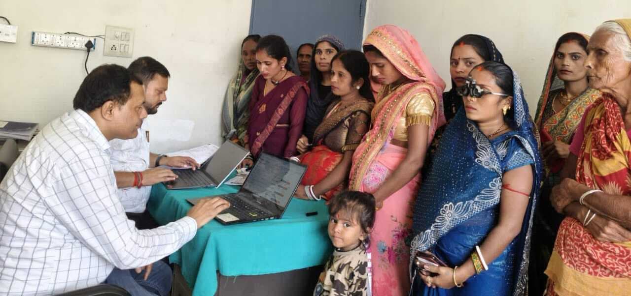 सामुदायिक स्वास्थ्य केंद्र में 281 महिलाओं की हुई स्वास्थ्य जांच