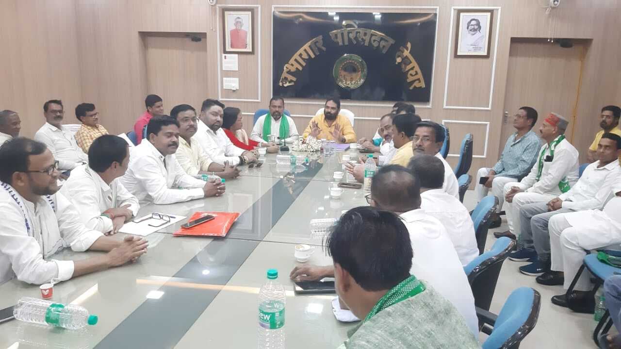 Deoghar News : हर पंचायत-वार्ड में 500 कार्यकर्ता तैयार करें, देवघर संगठन को बनायें सर्वश्रेष्ठ : विनोद पांडेय