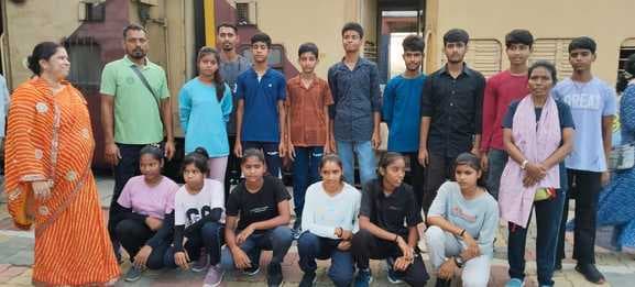 राज्यस्तरीय तीरंदाजी प्रतियोगिता के लिए गोड्डा की टीम रांची रवाना