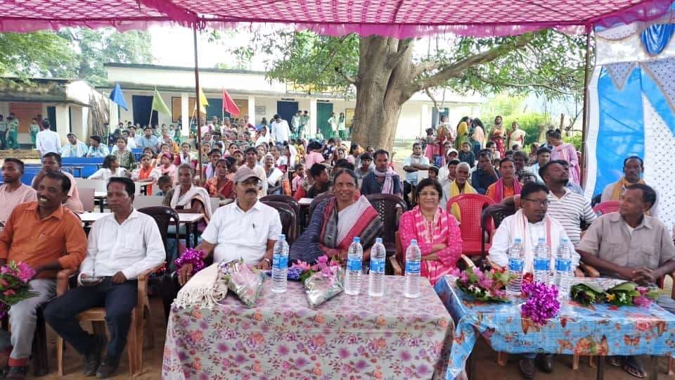 Chaibasa News : समृद्ध समाज की कुंजी है शिक्षा: जोबा