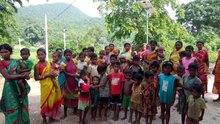 East Singhbhum News : मिर्गीटांड़ के वोटरों को वाहन से बूथ पर पहुंचायेगा प्रशासन