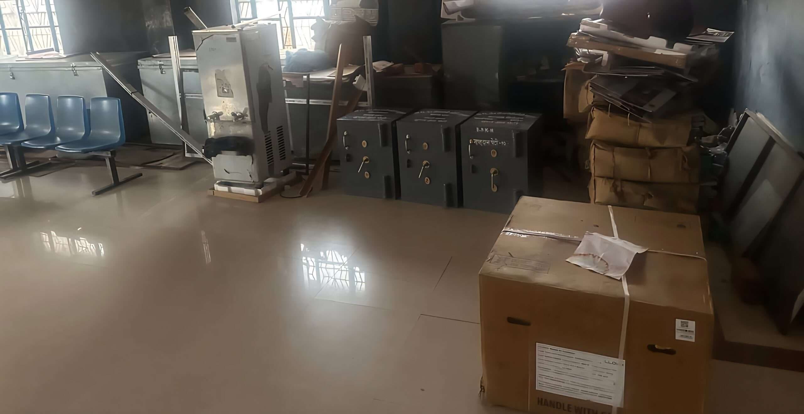 Giridih News :बीसपंथी कोठी में 17 वर्षों से संचालित स्वागत कक्ष गोदाम में हुआ तब्दील