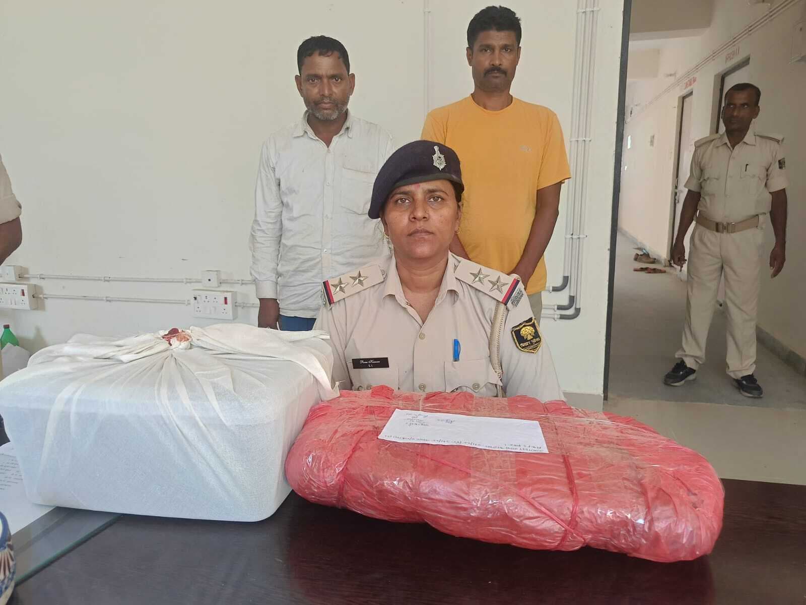 Motihari: 6.5 किलोग्राम गांजा के साथ दो गिरफ्तार