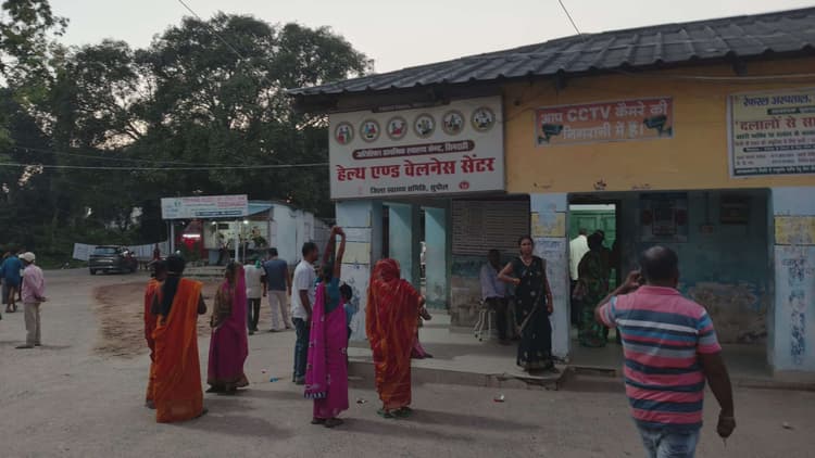 गड्ढे में जमा बारिश के पानी में डूबने से बच्ची की मौत