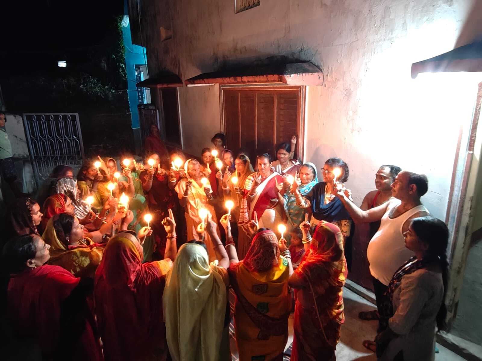 खांडपर गांव में संध्या चौपाल का हुआ आयोजन