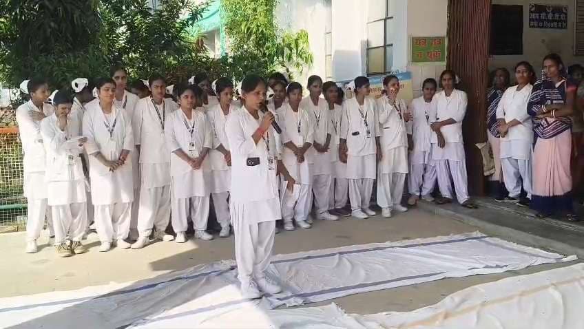 नुक्कड़ नाटक के माध्यम से मतदाताओं को किया जागरूक