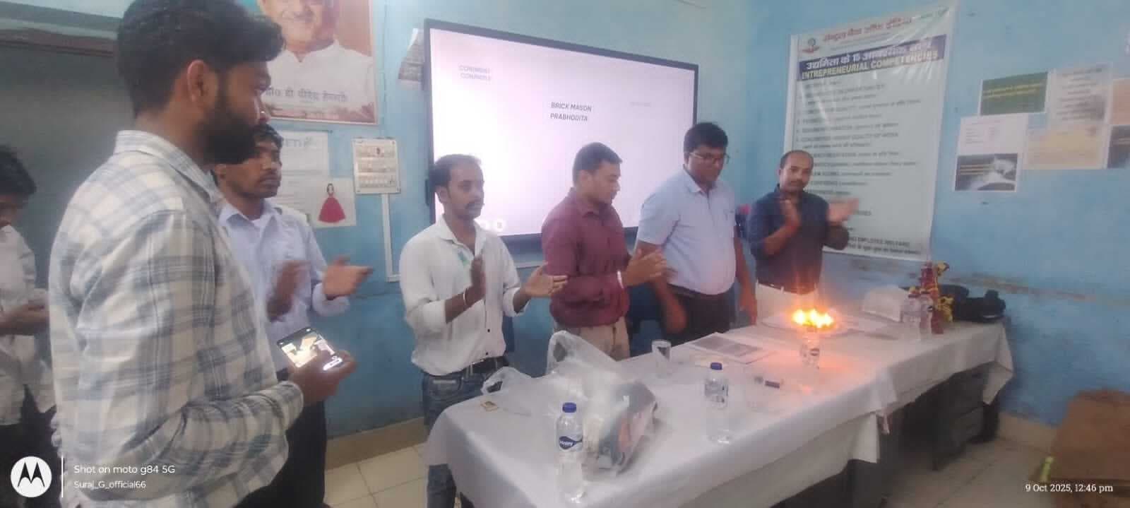 राज मिस्त्री का दस दिवसीय प्रशिक्षण प्रारंभ