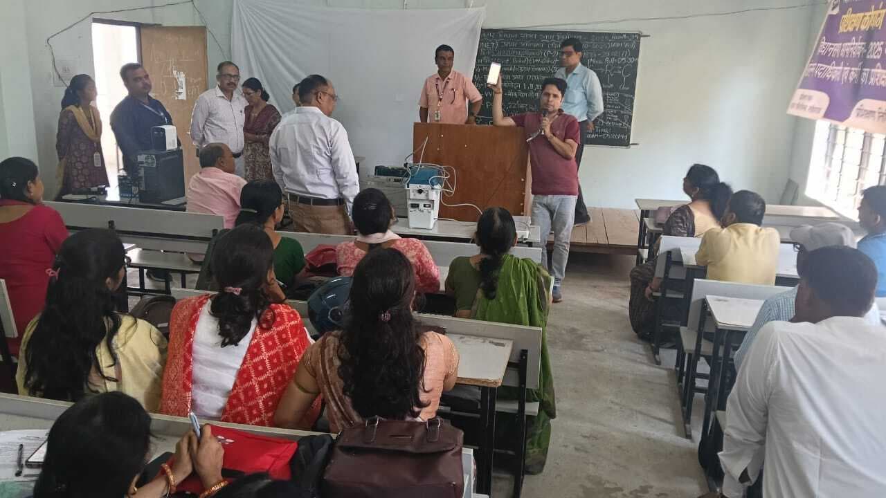 पीठासीन पदाधिकारी, पी-वन, पी-टू एवं पी-थ्री को दिया गया प्रशिक्षण