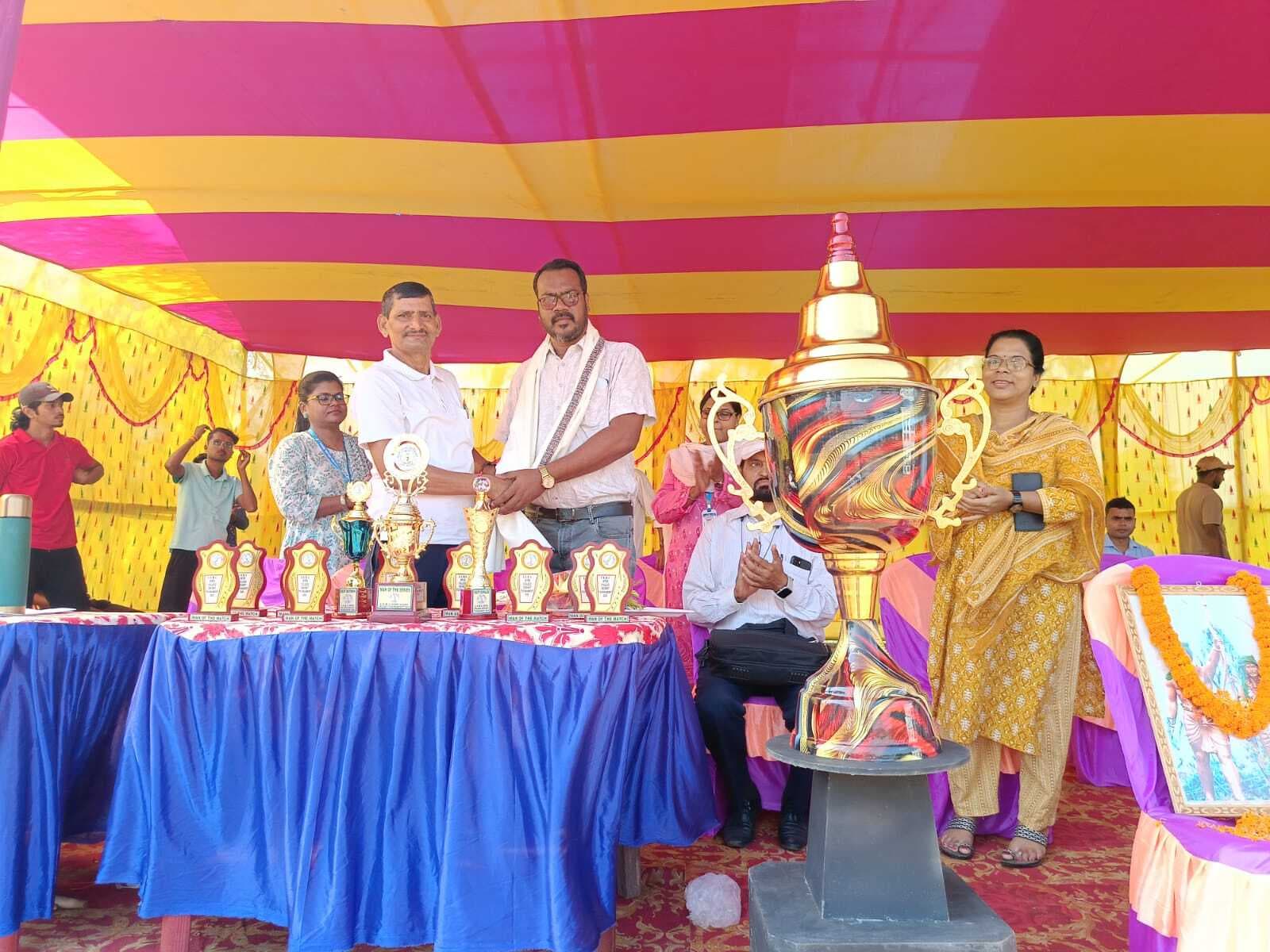 देवघर, मधुपुर व एएस काॅलेज ने जीते अपने-अपने मैच