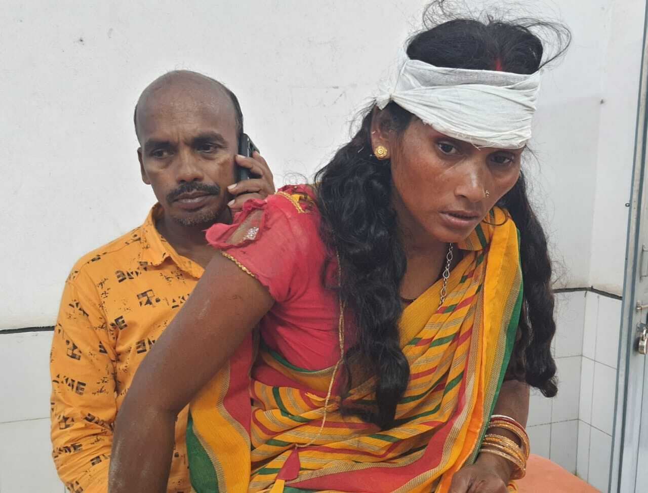 छाताकुरूम में बाइक से गिरकर महिला जख्मी