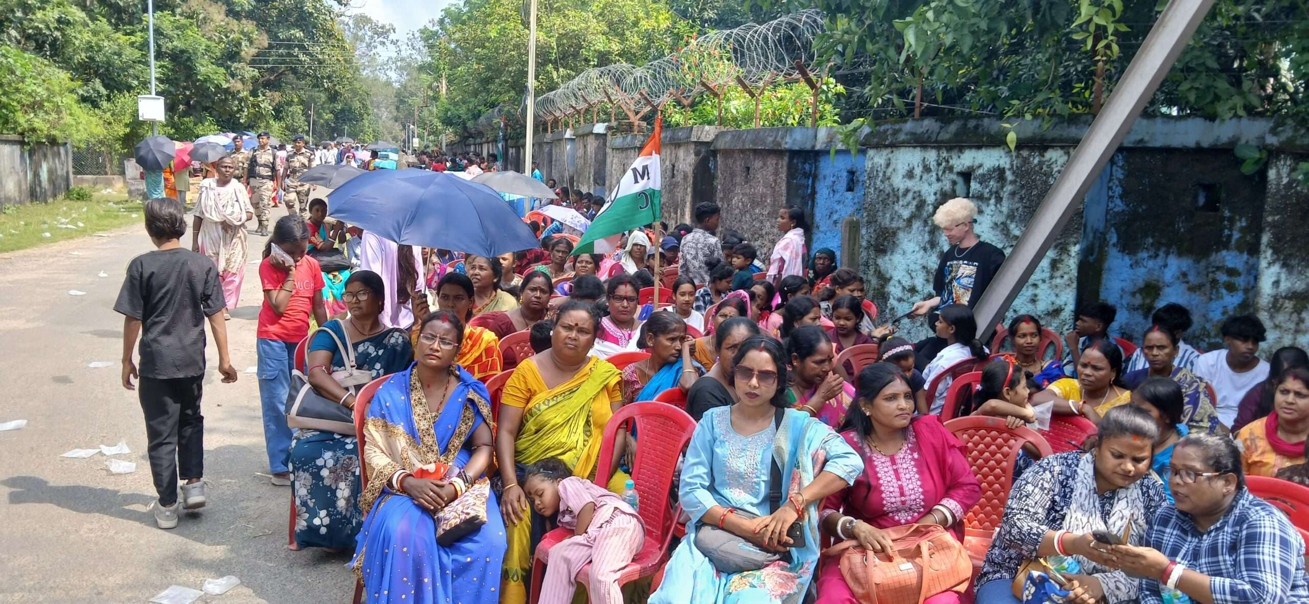 Dhanbad News : केंद्र के इशारे पर बंगाल सरकार को परेशान कर रहा है डीवीसी