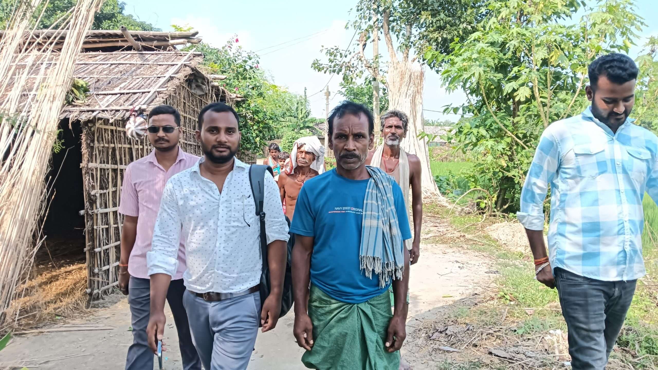 बाढ़ प्रभावित क्षेत्रों का किया निरीक्षण