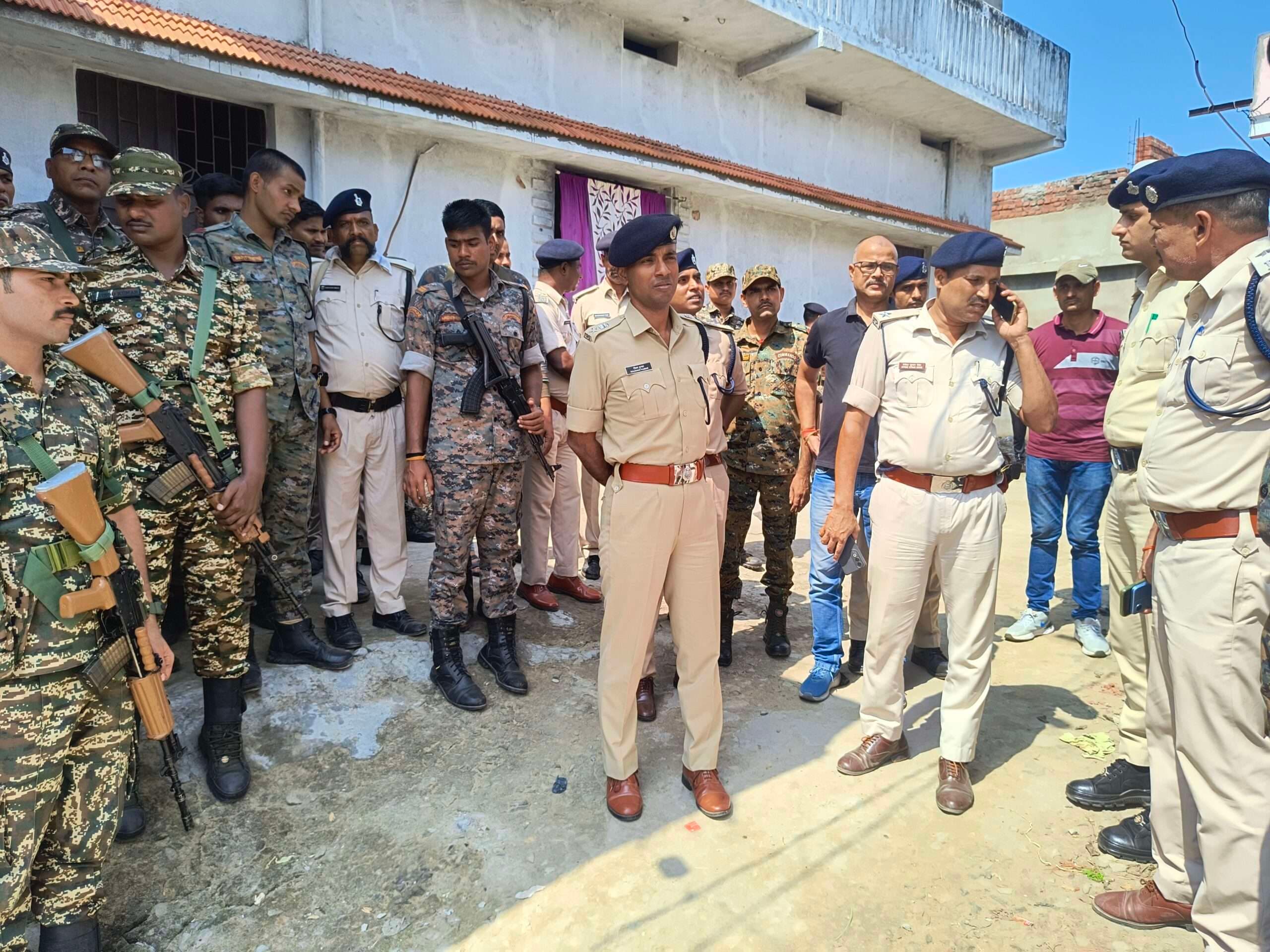 आपसी विवाद में चाचा ने भतीजी को मारी गोली , मौत