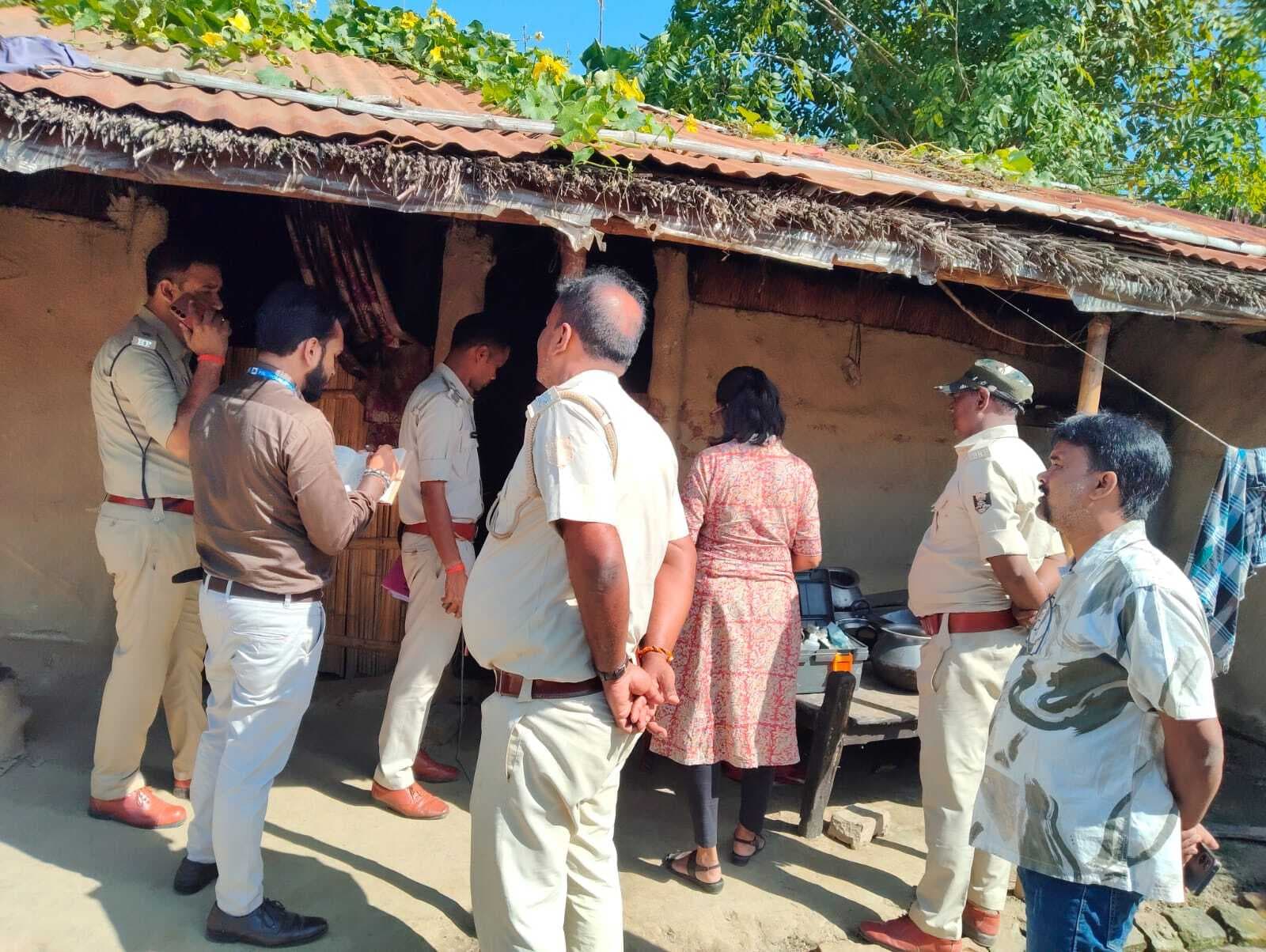 किशोर की हत्या मामले में जांच करने पहुंची फॉरेंसिक टीम