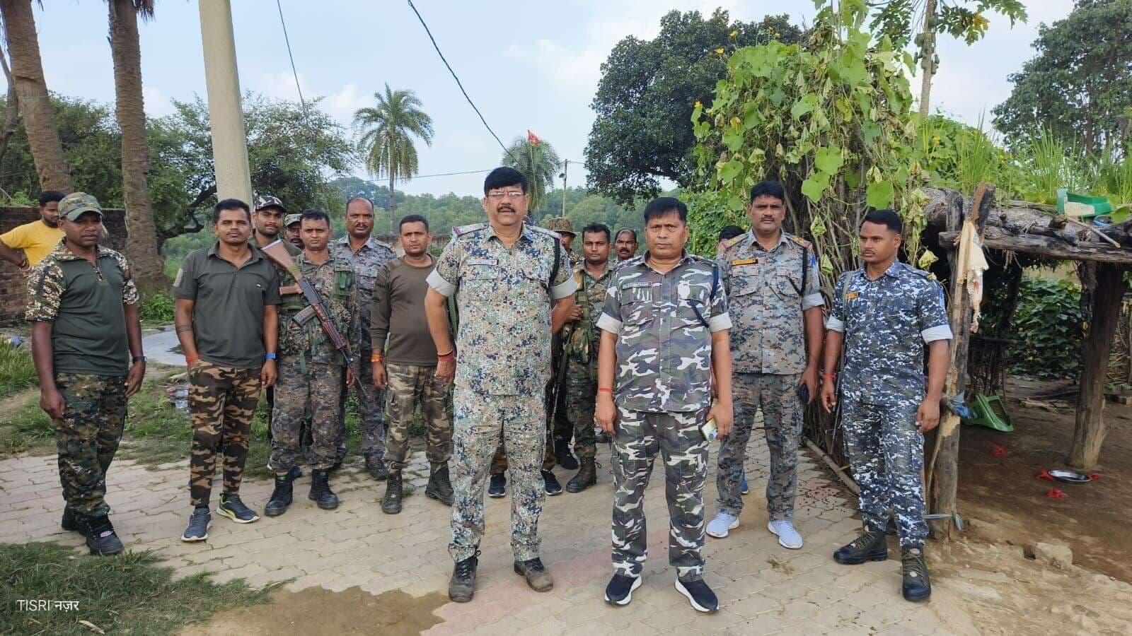 Giridih news :बिहार विस चुनाव को ले सीमावर्ती क्षेत्र में चला ऑपरेशन क्लीन