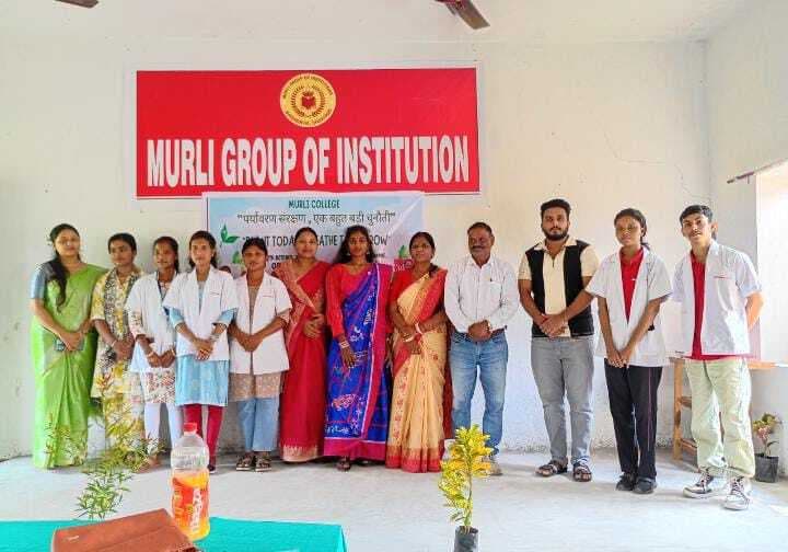 East Singhbhum News : मुरली इंटर कॉलेज में विद्यार्थियों का भविष्य उज्ज्वल : रामस्वरूप