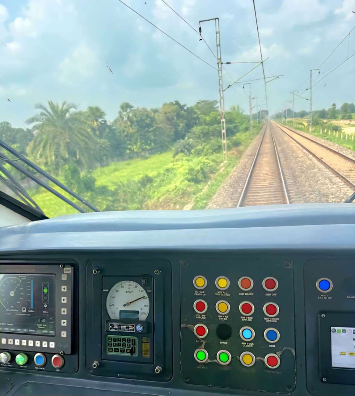 Dhanbad News: 160 किमी प्रति घंटे की रफ्तार से ट्रेनों का गया-सरमाटांड़ तक हुआ ट्रायल