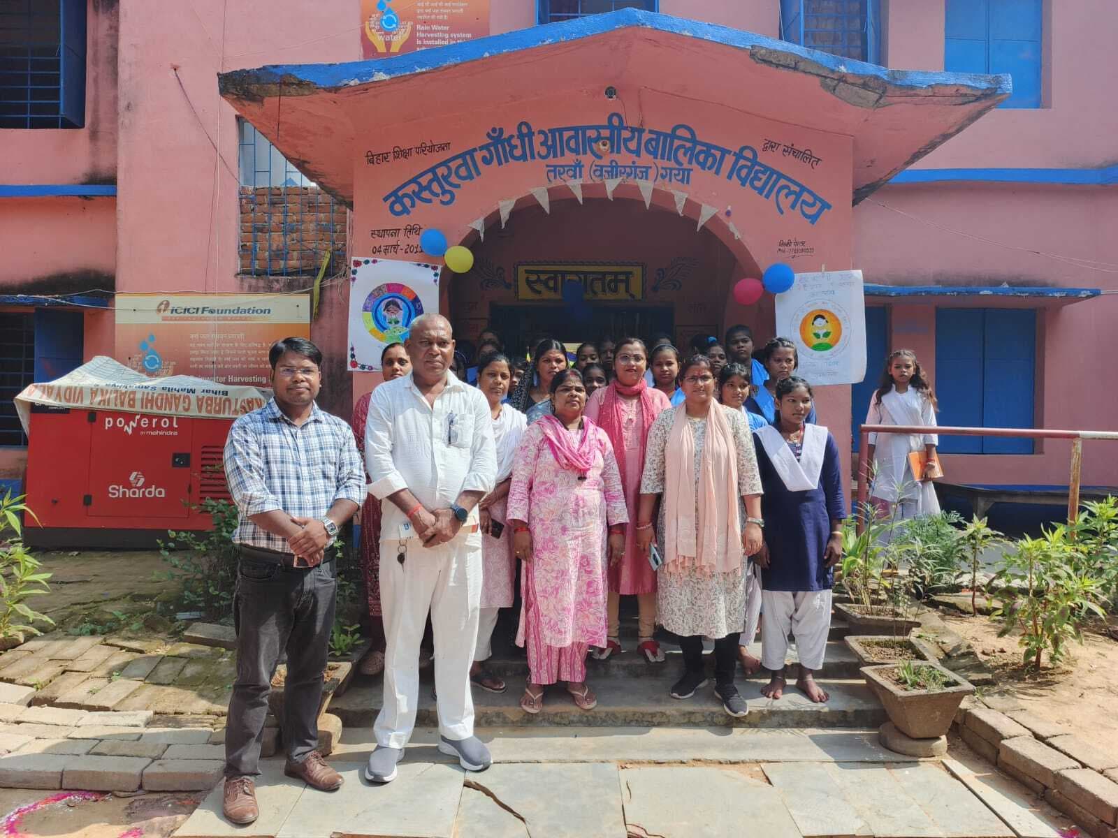 बेटियों का आत्मविश्वास बढ़ाने, मैं कर सकती हूं का भावना जगाना जरूरी