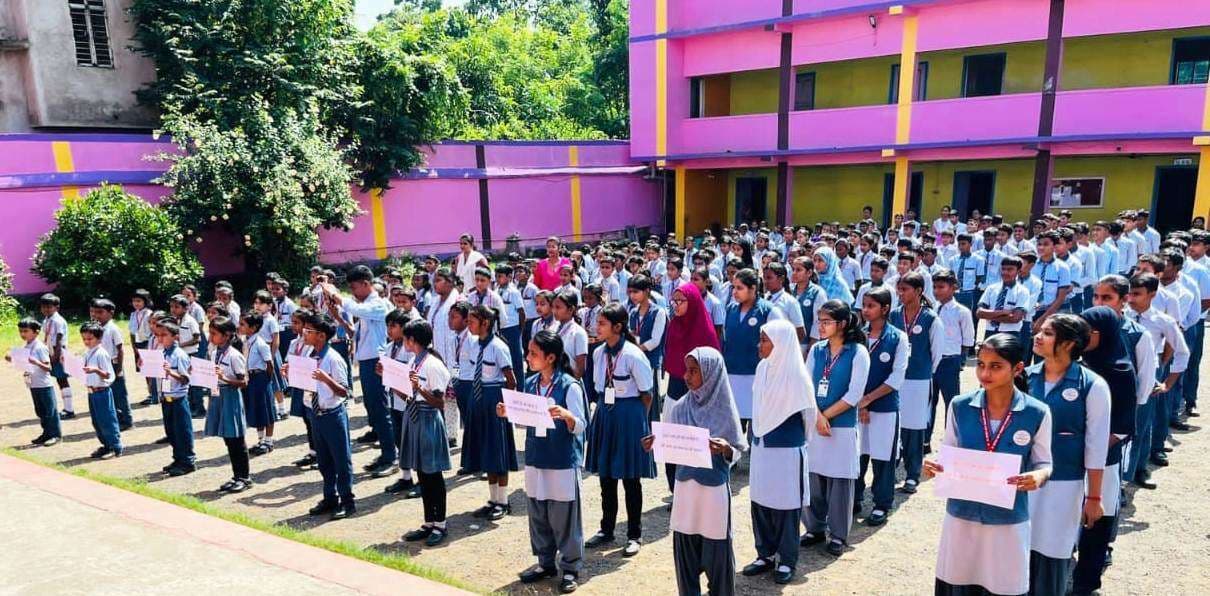 बालिकाओं को दें समान अवसर व सम्मान, नहीं करें भेदभाव : अनीस