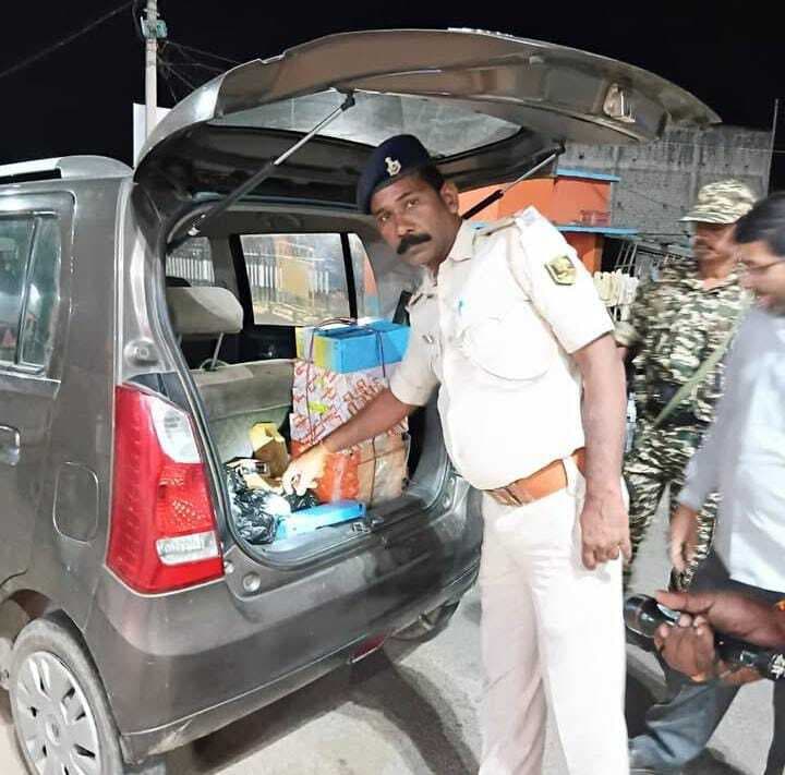 पुलिस प्रशासन ने चलाया वाहन जांच अभियान