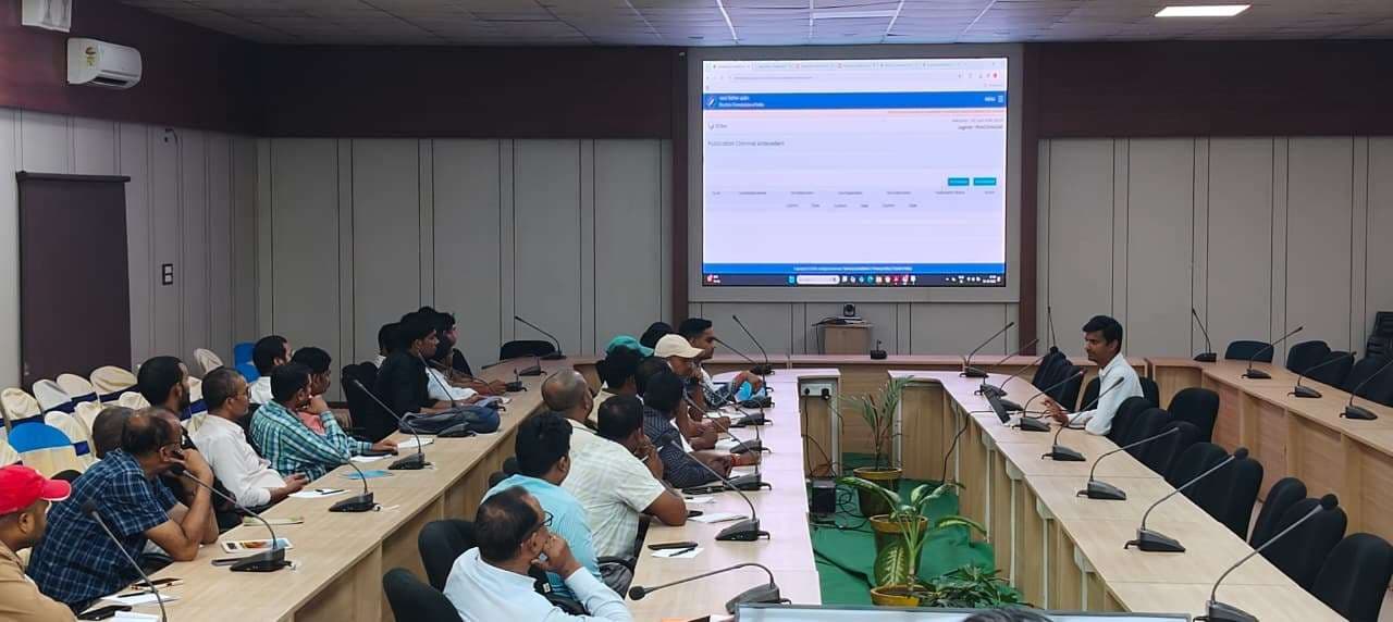चुनाव कार्यों में पारदर्शिता व दक्षता सुनिश्चित करने पर दिया गया जोर