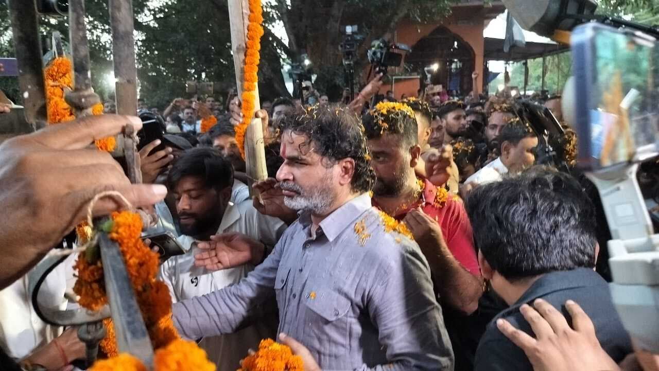 hajipur news. राघोपुर की दुर्दशा का स्थायी निदान तब होगा, जब इस क्षेत्र की जनता सुधारना चाहेगी : प्रशांत