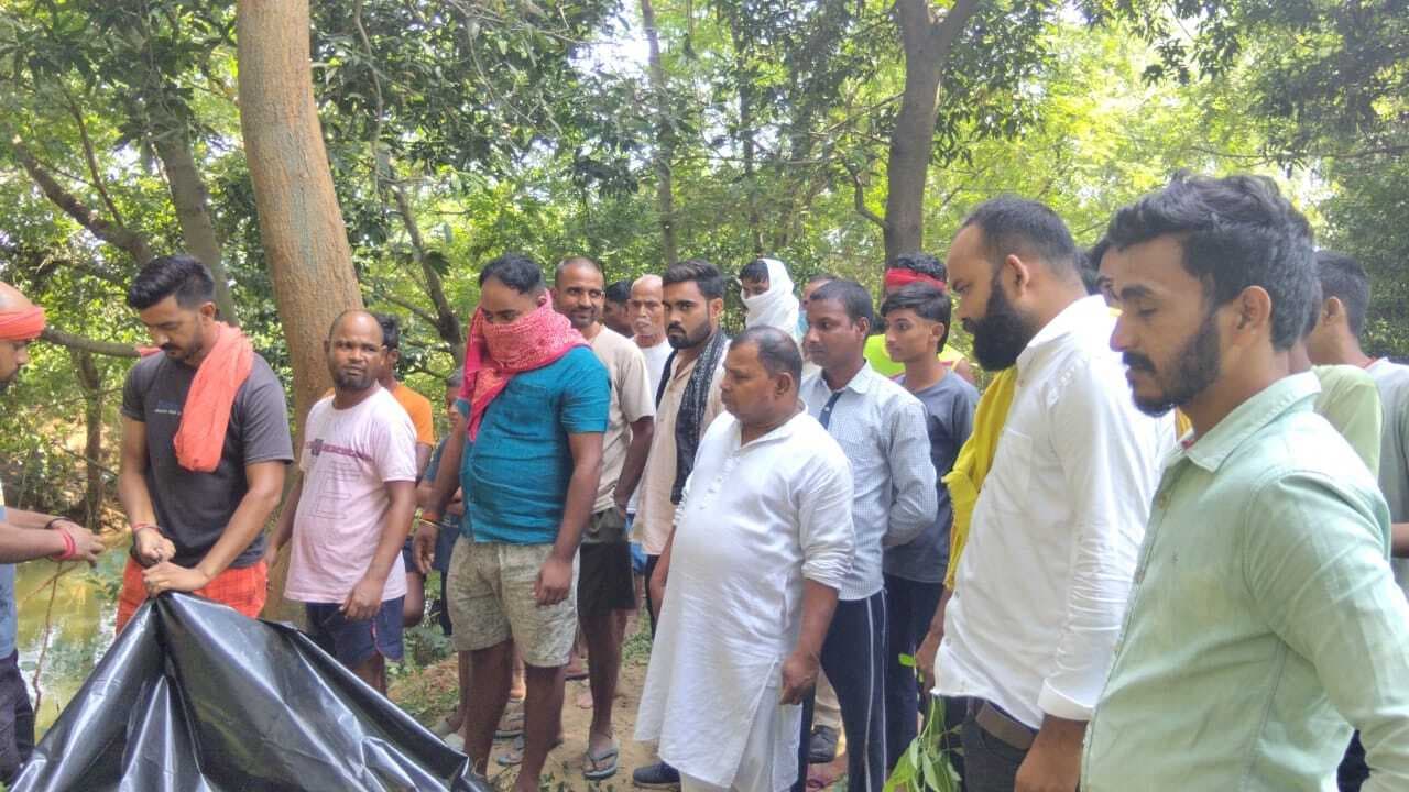 नहर में मिला युवक का शव, परिजनों में मचा कोहराम