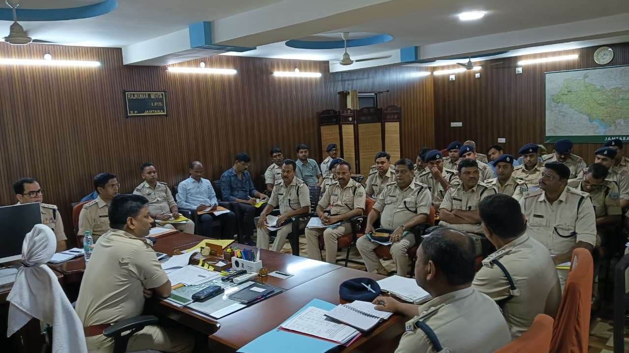 साइबर अपराध के लंबित कांडों का अनुसंधान कर करें त्वरित कार्रवाई