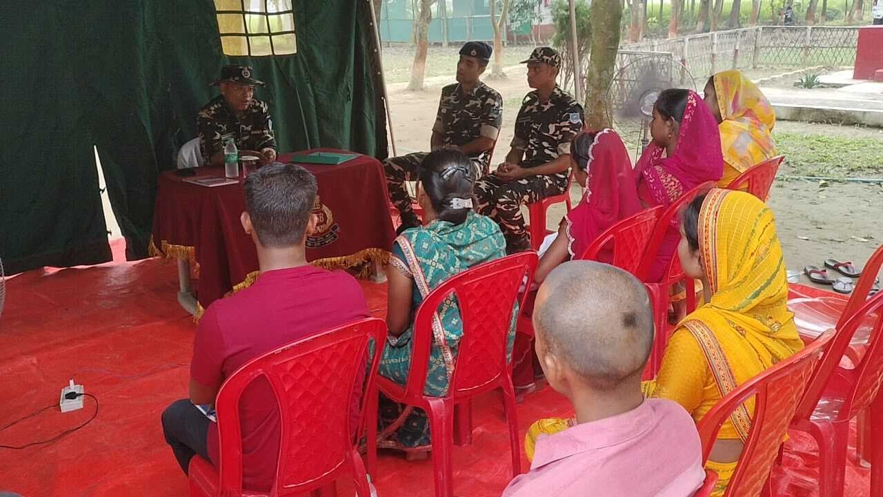 एसएसबी ने की जीविका के साथ बैठक