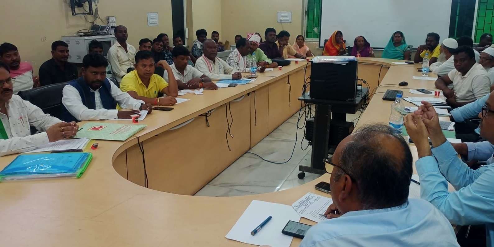 एजेंडा मीटिंग में रैविमों की सात सूत्री मांगों पर चर्चा, प्रबंधन ने दो दिनो में पूरा करने का दिया आश्वासन