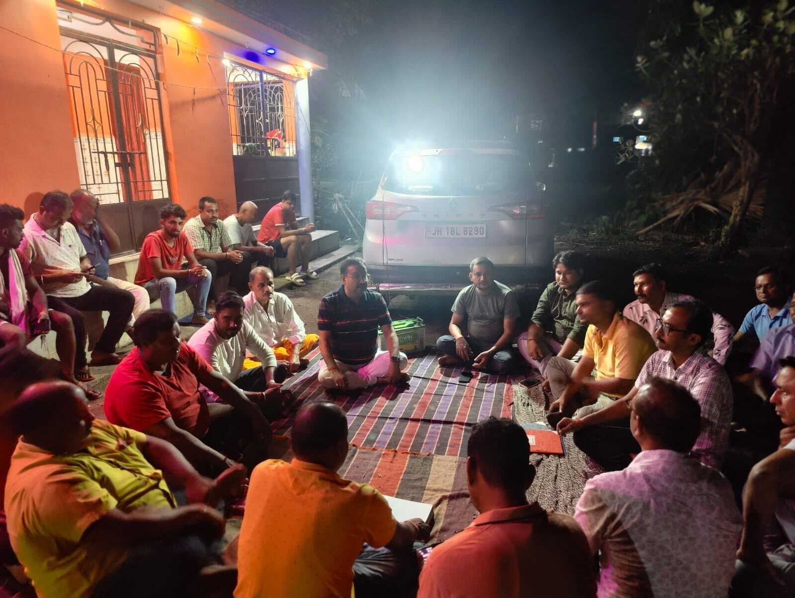 मुंशी पोखर में छठ पूजा के भव्य आयोजन में जुटी समिति