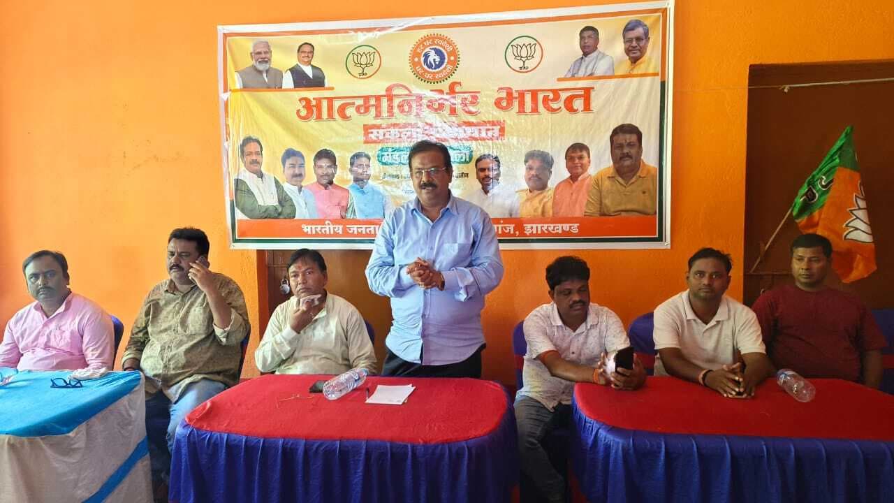 स्वदेशी सामानों के इस्तेमाल कर विकसित भारत बनाने पर दिया जोर