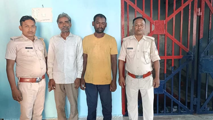 कजरा पुलिस ने शराब तस्कर व एक एनबीडब्ल्यू वारंटी को किया गिरफ्तार