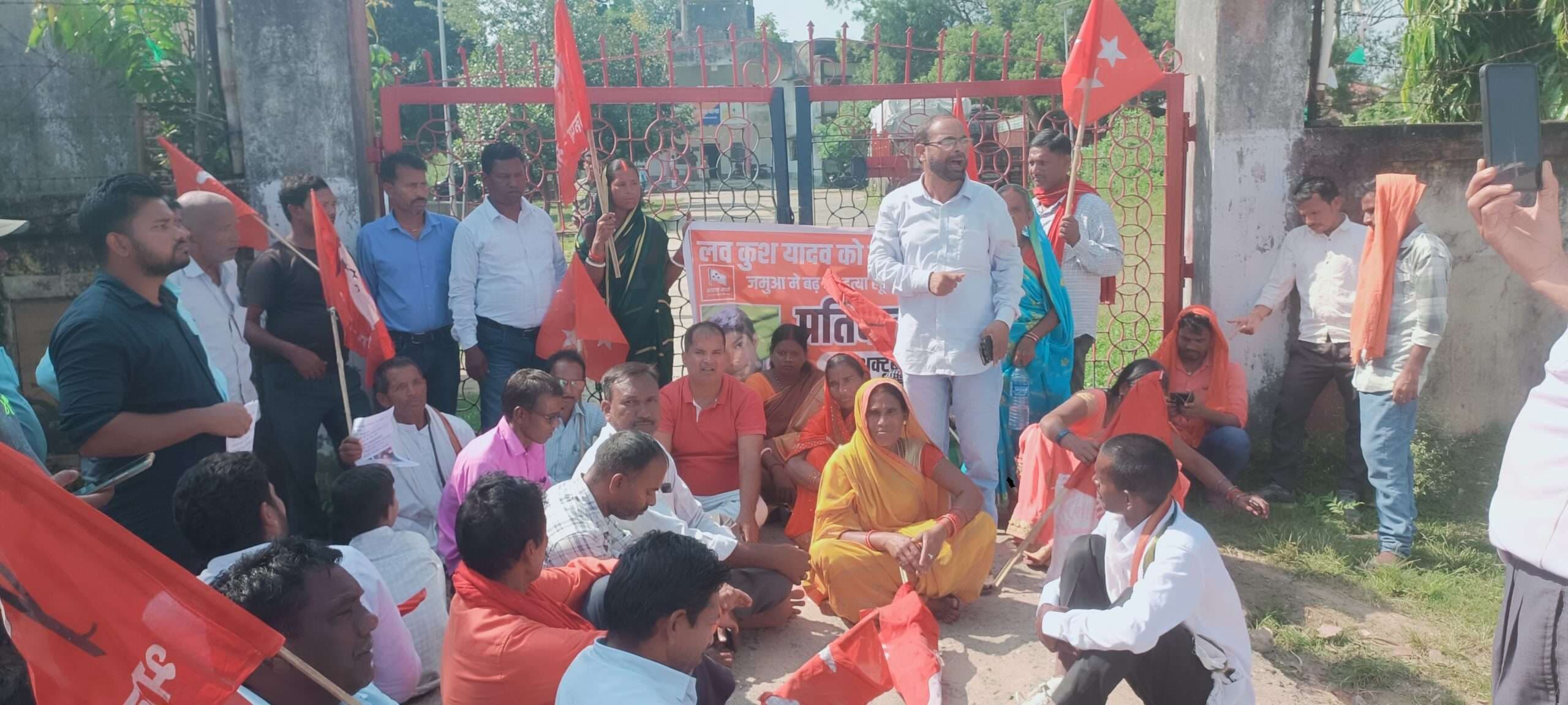 Giridih News :लापता किशोर की बरामदगी को ले भाकरा माले का प्रतिवाद मार्च