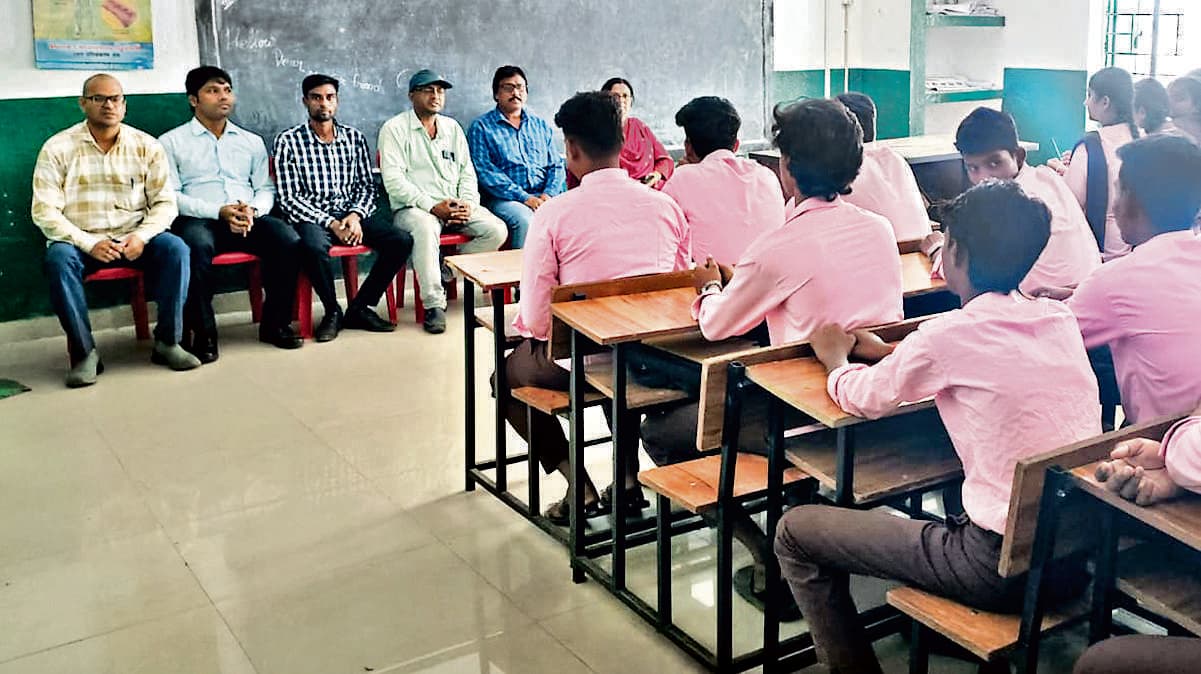 Seraikela Kharsawan News : विद्यार्थियों को करियर पर मार्गदर्शन मिला