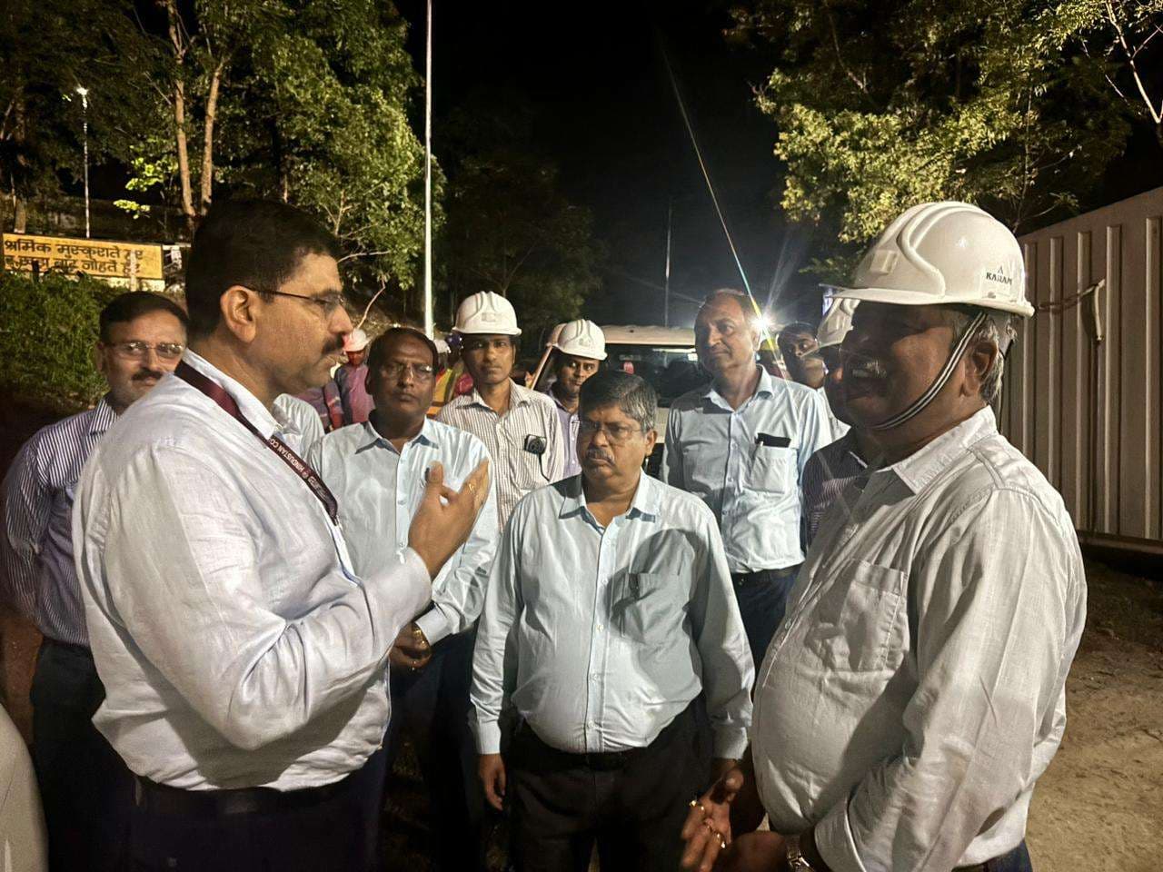 East Singhbhum News : राखा खदान में उत्पादन जल्द अधिकारियों को दिये निर्देश