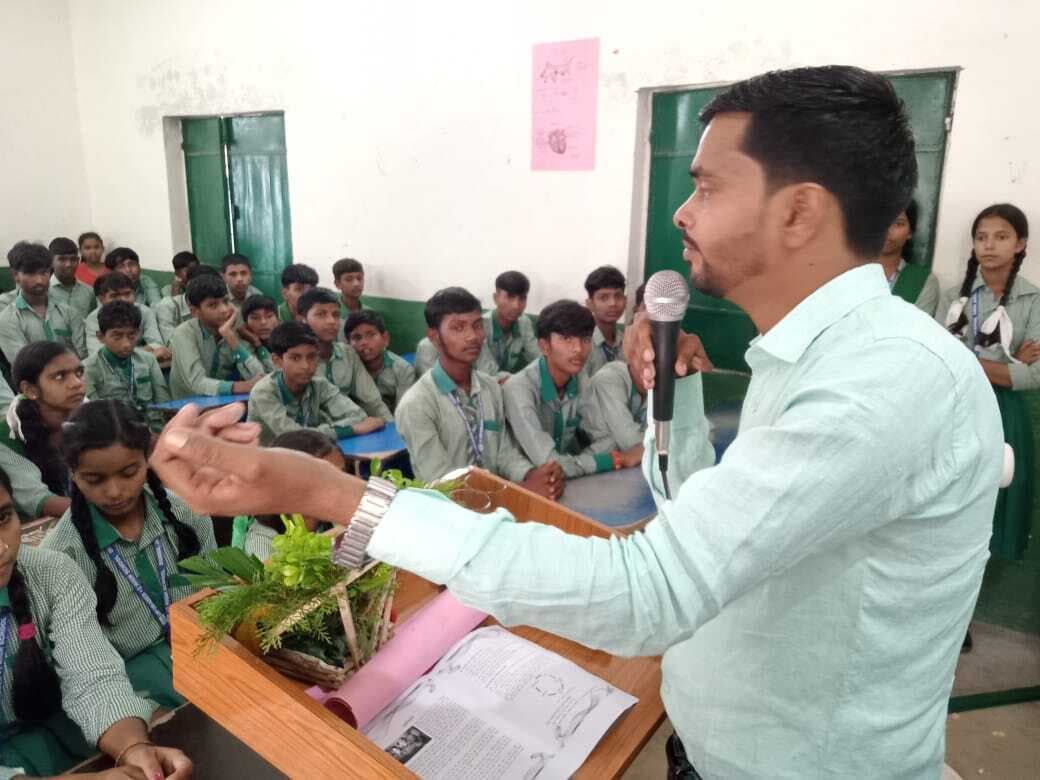 Giridih News :नशा मुक्ति को ले चलाया गया जागरूकता कार्यक्रम