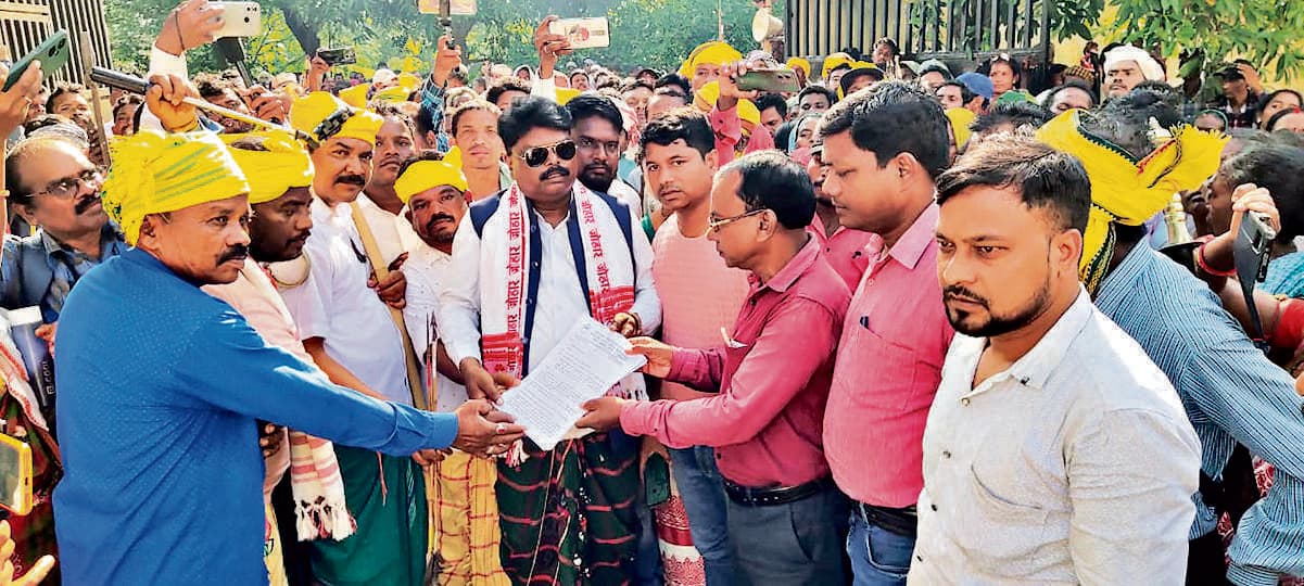 East Singhbhum News : कुड़मी को एसटी में शामिल करने की मांग के विरोध में महारैली