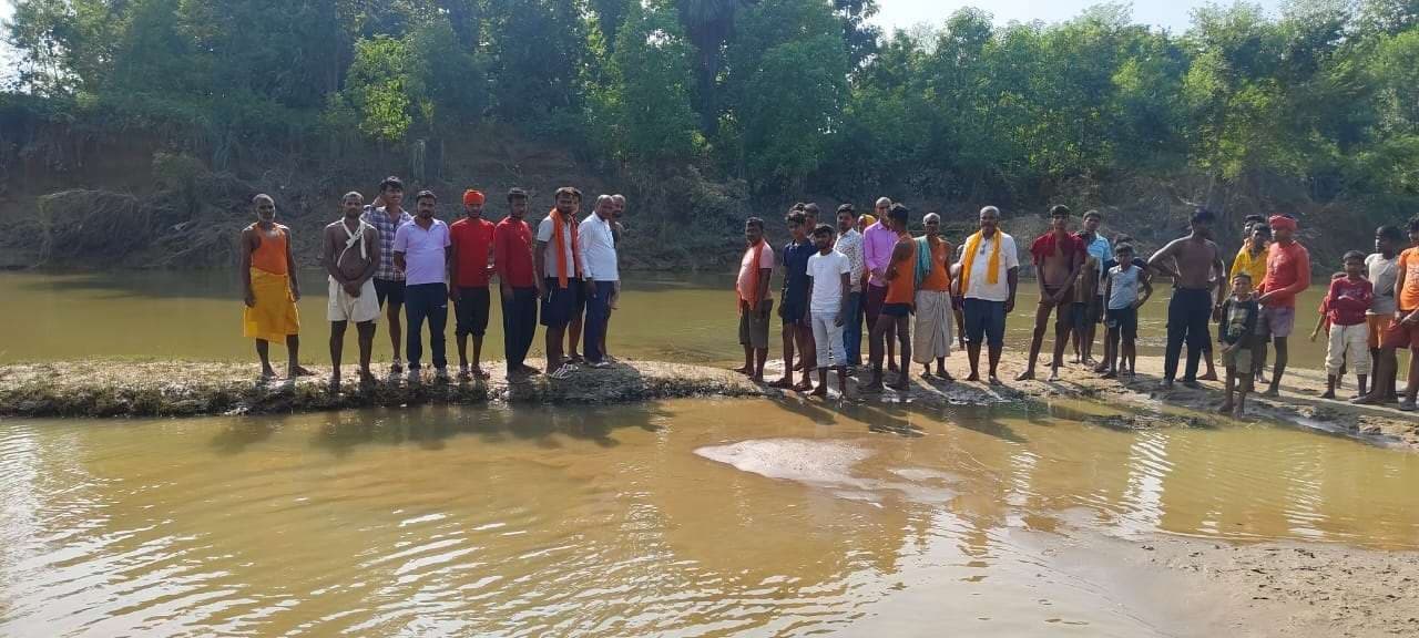 Motihari : तीयर नदी में डूबा बालक, तलाश जारी