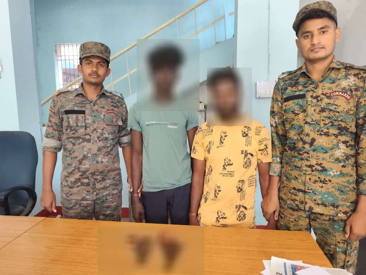 पहरा से कट्टे के साथ दो युवक धराये