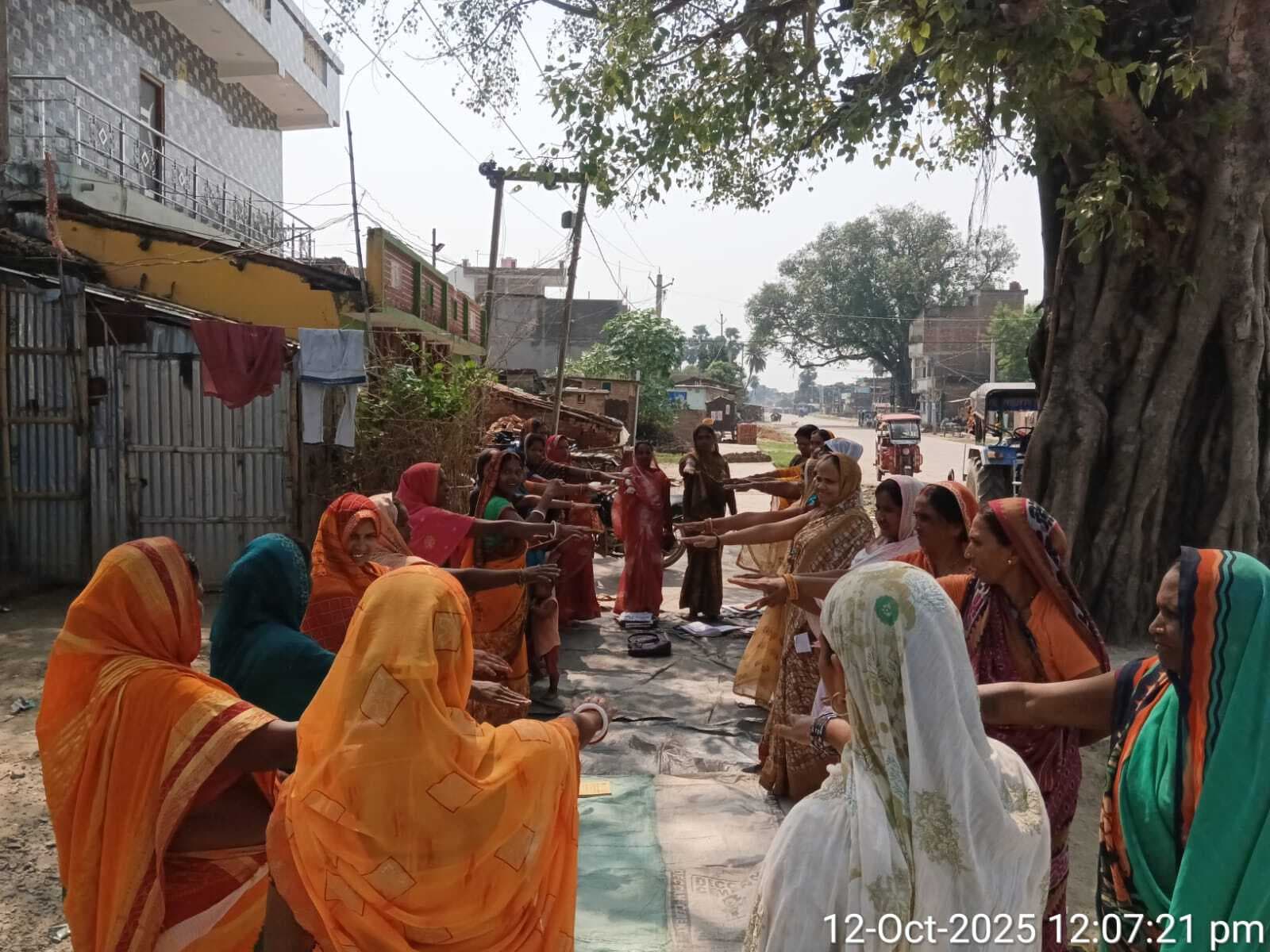 जीविका दीदियों ने  मतदाताओं के बीच चलाया जागरूकता अभियान