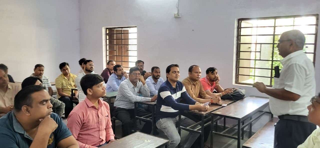 माइक्रो आब्जर्वरों को निर्वाचन कार्य का दिया गया प्रशिक्षण