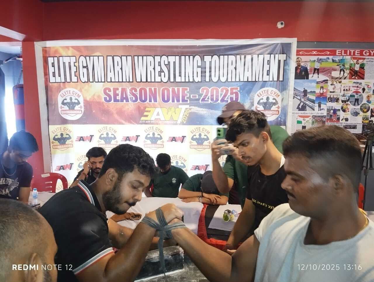 Arm wrestling at godabandha telco : आर्म रेसलिंग में 75 प्रतिभागियों ने दिखायी बाजूओं की ताकत