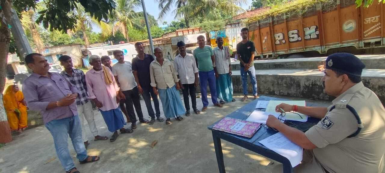 चकाई व चंद्रमंडी थाने में कराया गया गुंडा परेड