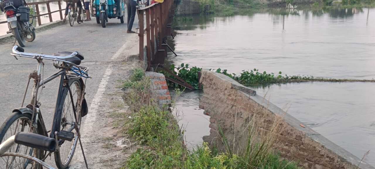 Darbhanga News: खिराई नदी पर खनुआ में बना प्रोटेक्शन वाल क्षतिग्रस्त