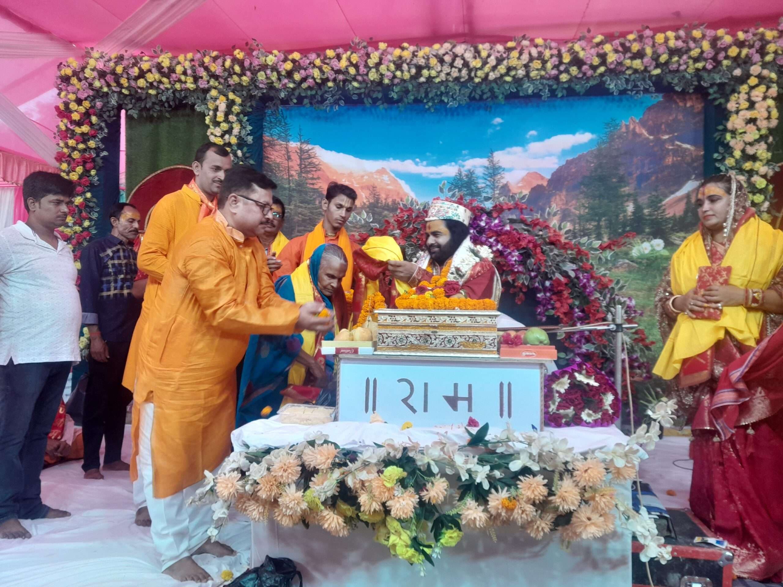 Darbhanga News: भगवत भजन से मिलता विपत्ति सहन करने का सामर्थ्य: बापूजी महाराज