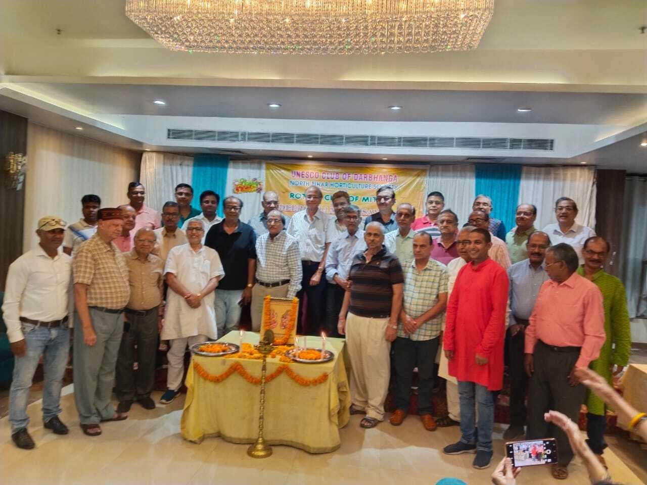 Darbhanga News: व्यक्ति या पर्यावरण को नुकसान पहुंचाए बिना आपसी प्रेम भाव से मनाएं दिवाली